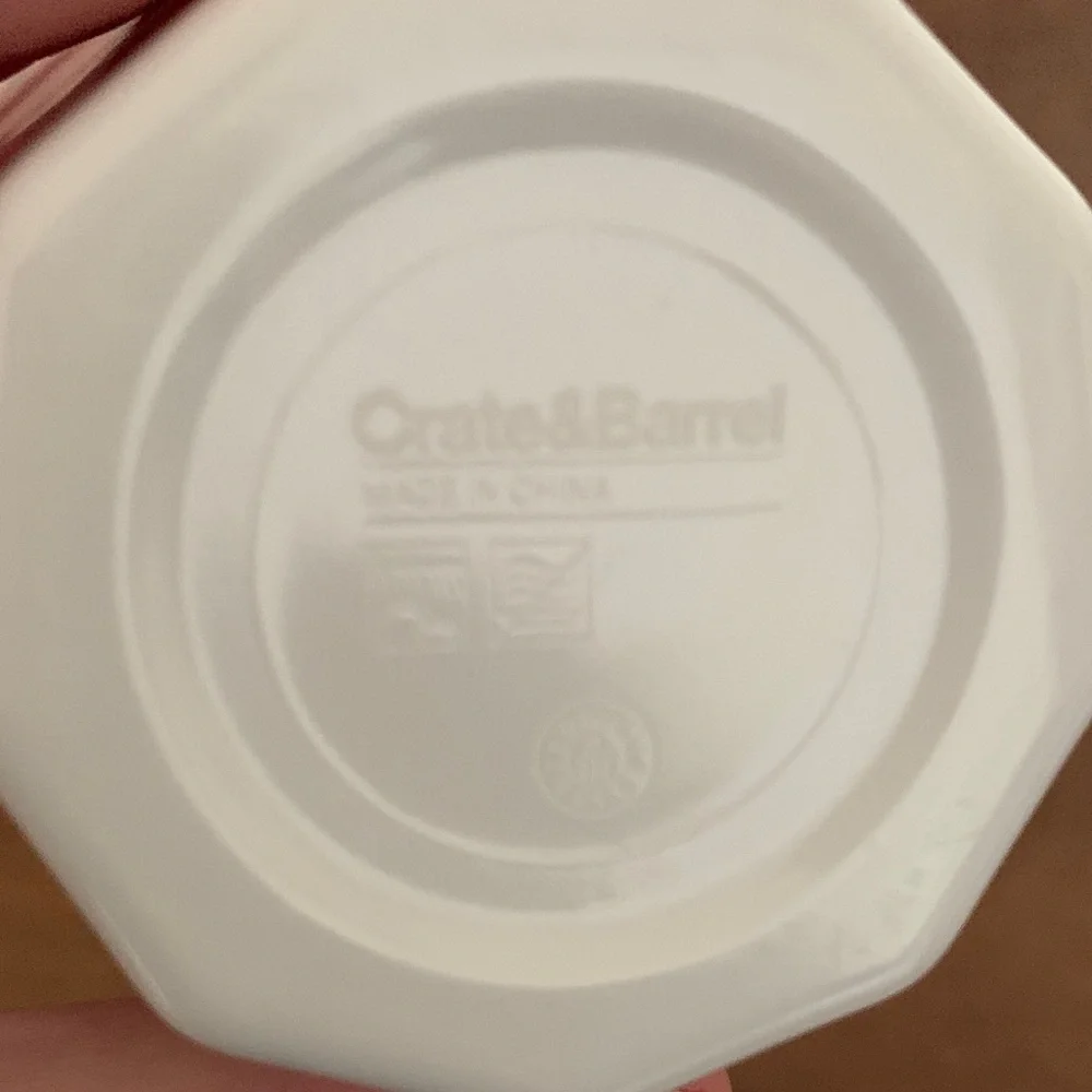 Crate&Barrel White Ice Cream Cups (4)